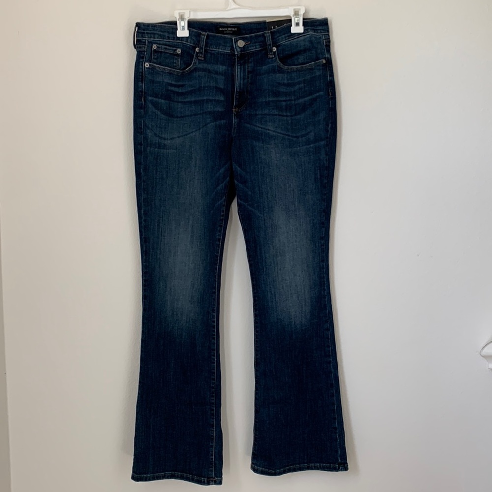 Banana Republic NWT Jeans Size 14 (Waist 32) Slim Boot Leg, Mid-rise